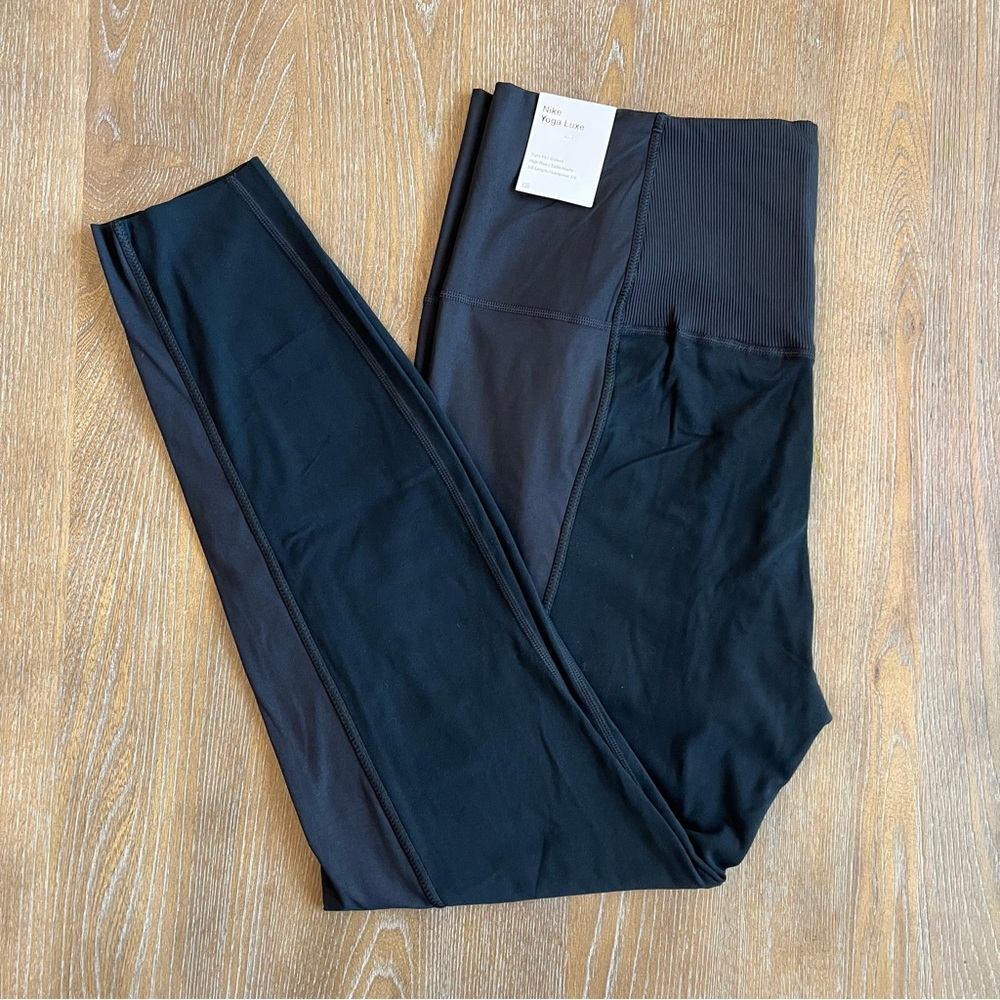 Nike Women's Yoga Luxe Dri-fit Leggings